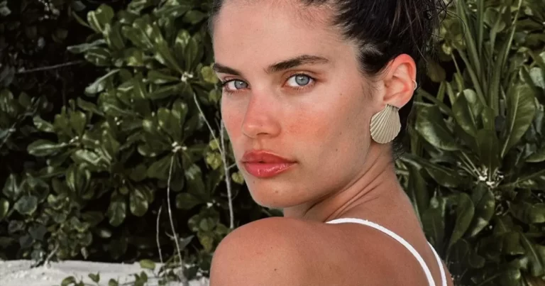 Sara Sampaio nas Maldivas