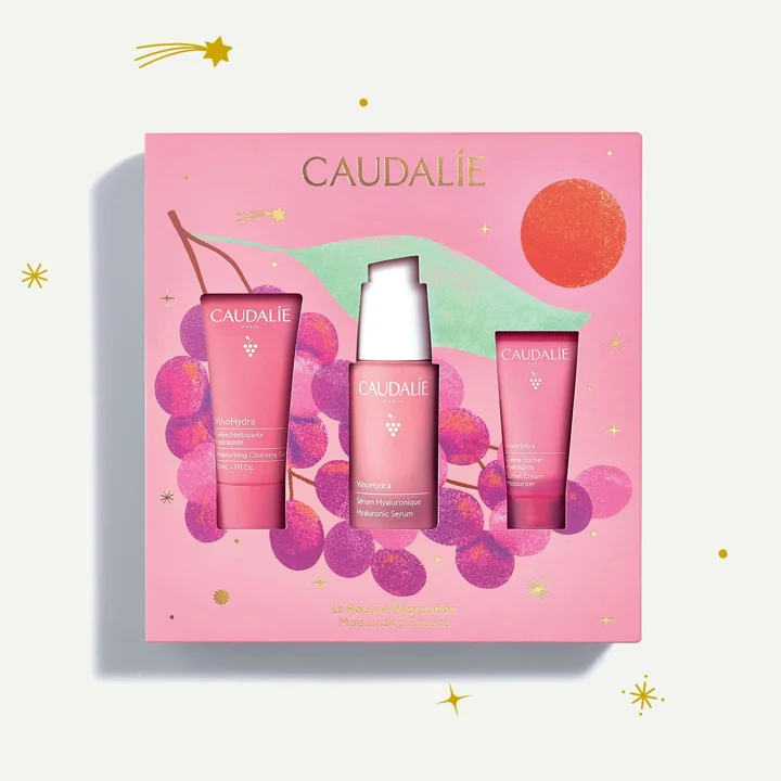 Coffret Caudalie VinoHydra com sérum de 30 ml e dois cuidados em formato pequeno.
