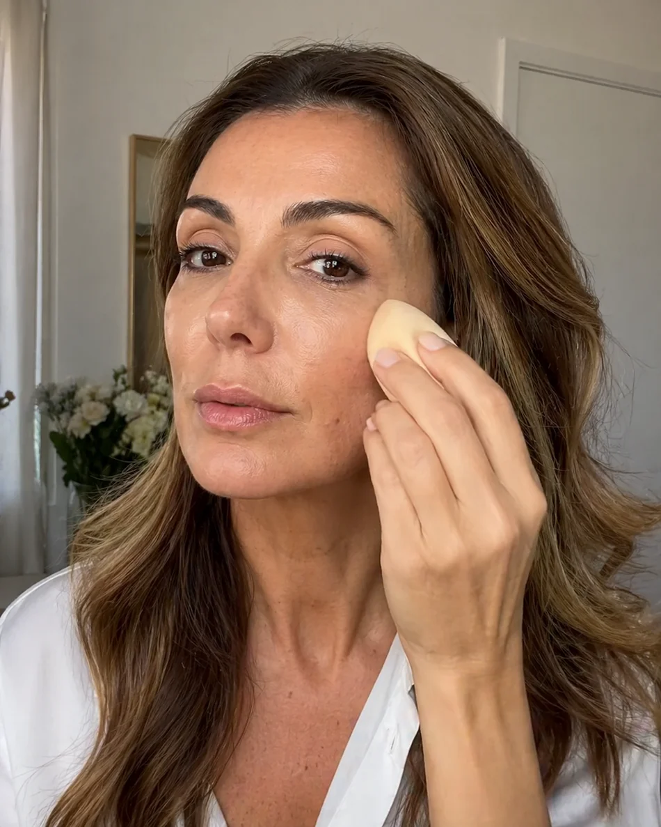 Esponja, pincel ou dedos?