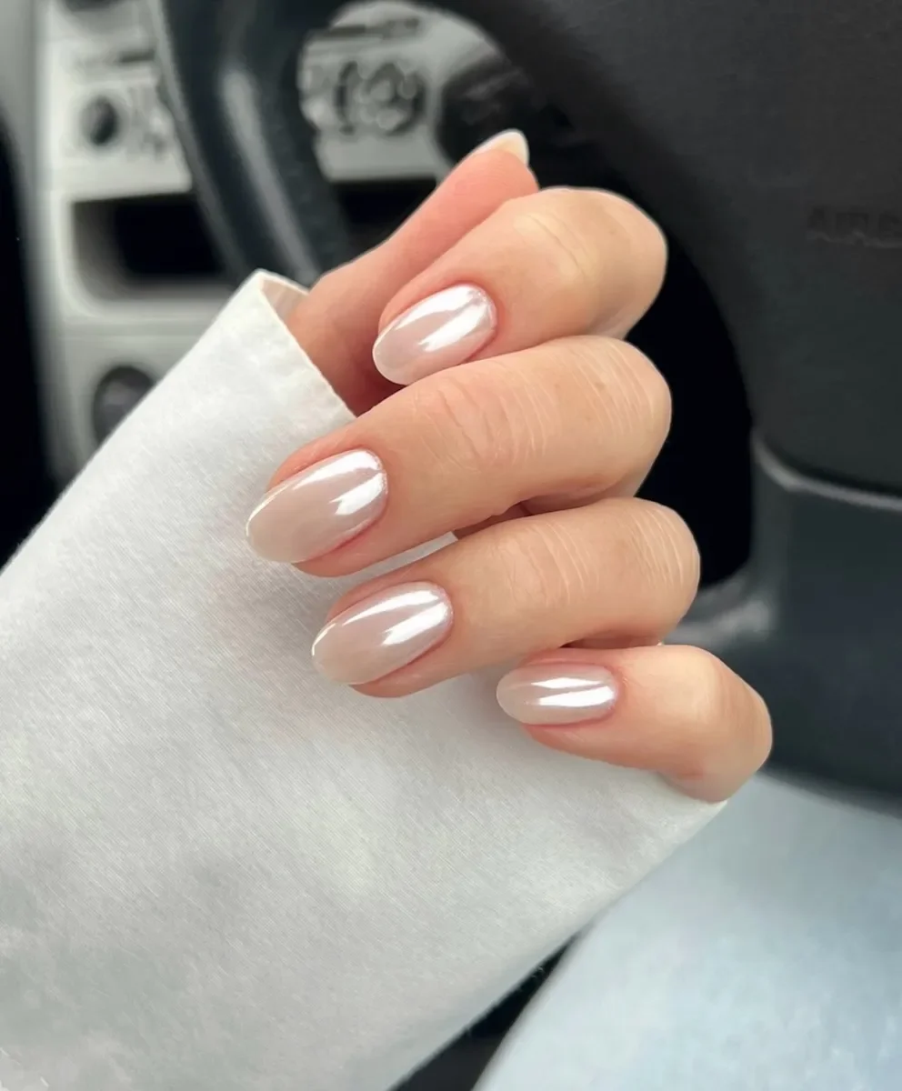 Coconut chrome nails