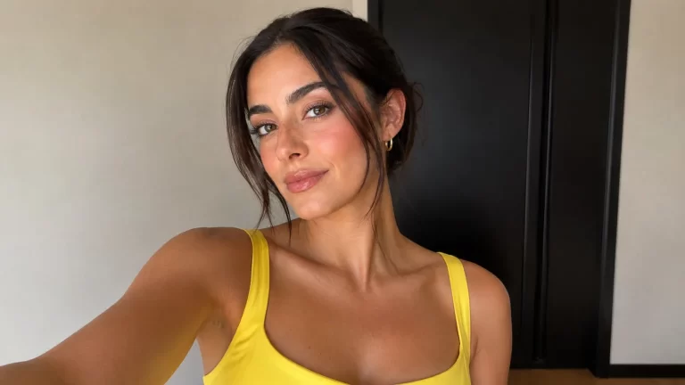 que batom usar com roupa amarela