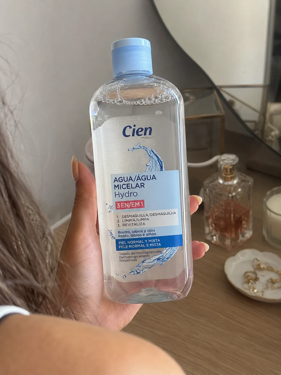 Limpeza facial e água micelar