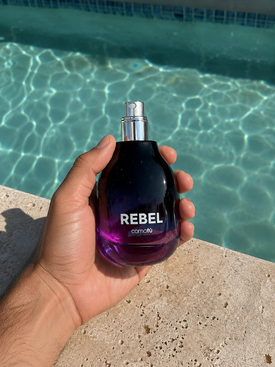Como Tú Rebel
