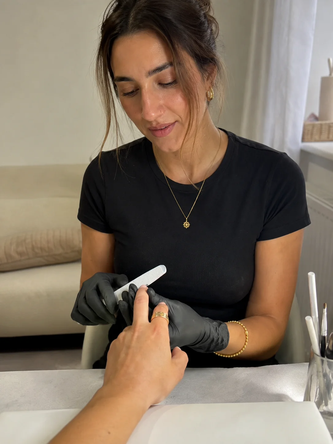 O que perguntar no salão antes da manicure